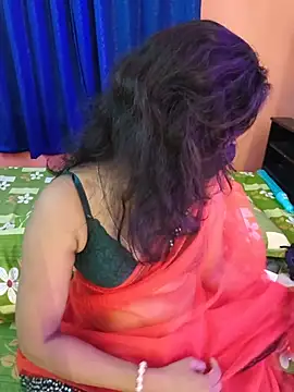 Lena mahiyaa online show from 05/18/26, 04:12
