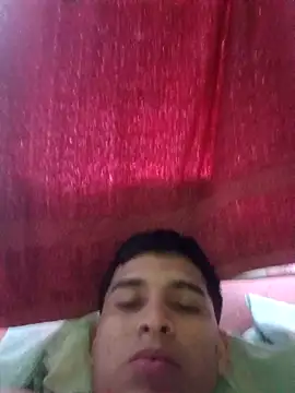 Snapshot of alee28728 chatting on 03/27/26, 08:32 alee28728 online show from 03/27/26, 08:32