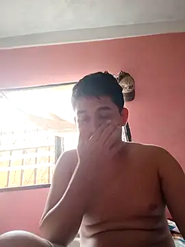 Snapshot of alee28728 chatting on 04/06/26, 08:54 alee28728 online show from 04/06/26, 08:54