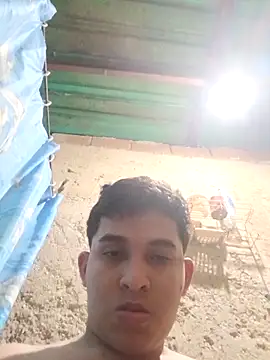 Snapshot of alee28728 chatting on 04/15/26, 06:08 alee28728 online show from 04/15/26, 06:08