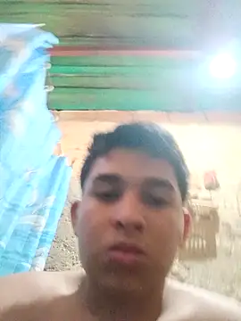 Snapshot of alee28728 chatting on 04/02/26, 08:59 alee28728 online show from 04/02/26, 08:59