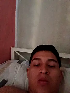 Snapshot of alee28728 chatting on 03/30/26, 07:26 alee28728 online show from 03/30/26, 07:26