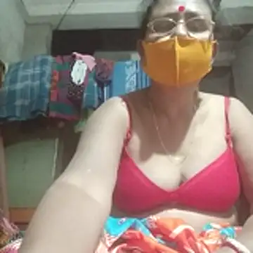 Snapshot of Riya45326 chatting on 03/29/26, 08:43 Riya45326 online show from 03/29/26, 08:43