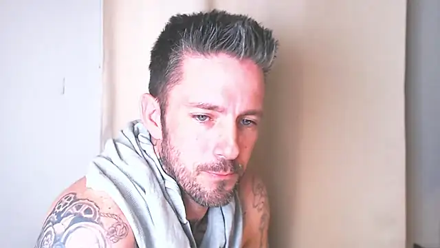 SkylarrGrey online show from 04/03/26, 08:21