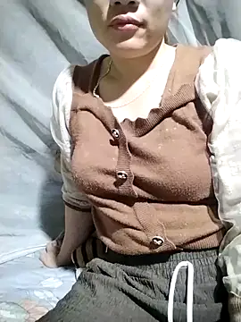 Snapshot of sfgggg1111 chatting on 04/09/26, 11:38 sfgggg1111 online show from 04/09/26, 11:38