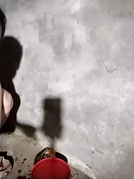 Snapshot of sfgggg1111 chatting on 04/12/26, 09:45 sfgggg1111 online show from 04/12/26, 09:45