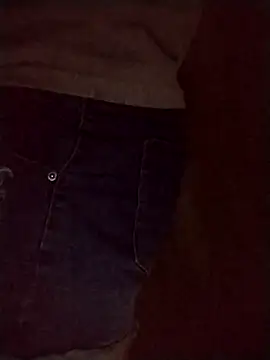 Snapshot of sfgggg1111 chatting on 04/11/26, 07:45 sfgggg1111 online show from 04/11/26, 07:45