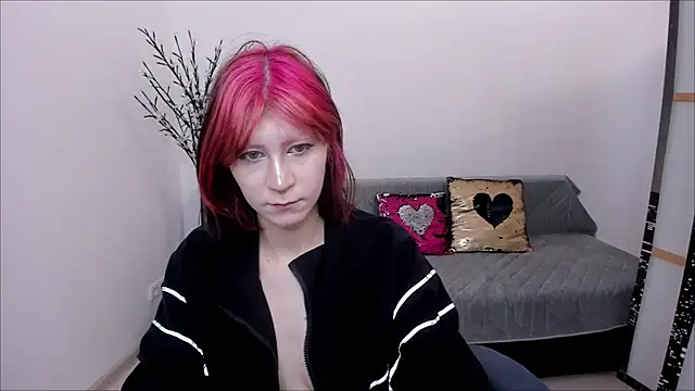 Frau Emma online show from 05/18/26, 07:35