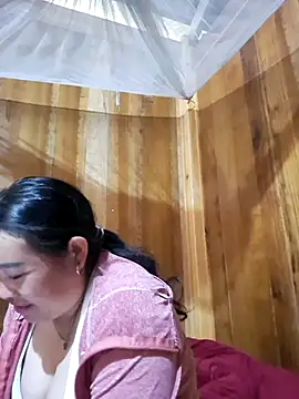 Snapshot of Nin-anna chatting on 03/23/26, 01:06 Nin-anna online show from 03/23/26, 01:06