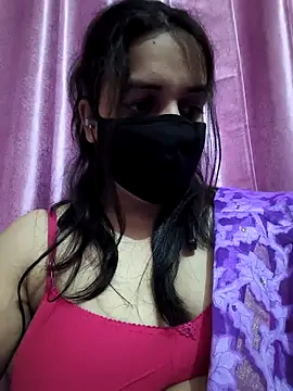REENA-STRIP online show from 04/28/26, 07:18