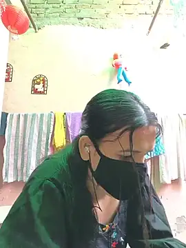REENA-STRIP online show from 05/14/26, 06:43