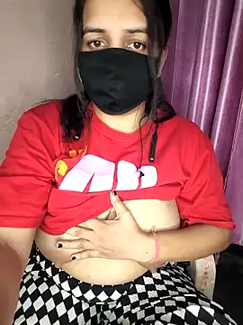 REENA-STRIP online show from 05/02/26, 07:19