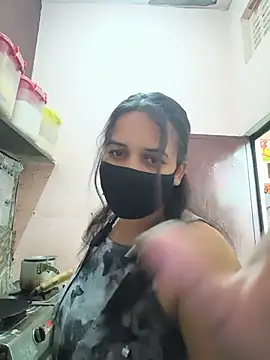 REENA-STRIP online show from 05/16/26, 06:34