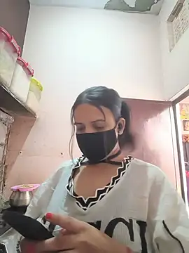 REENA-STRIP online show from 05/28/26, 09:17