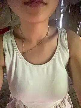 Emmi cute9x online show from 07/08/26, 02:24