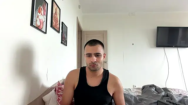 Snapshot of Daniel_ice chatting on 07/11/26, 01:00 Daniel ice online show from 07/11/26, 01:00