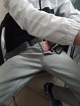 Skinboy06 online show from 03/26/26, 10:02