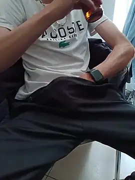 Skinboy06 online show from 05/31/26, 12:11