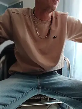 Skinboy06 online show from 03/19/26, 12:16