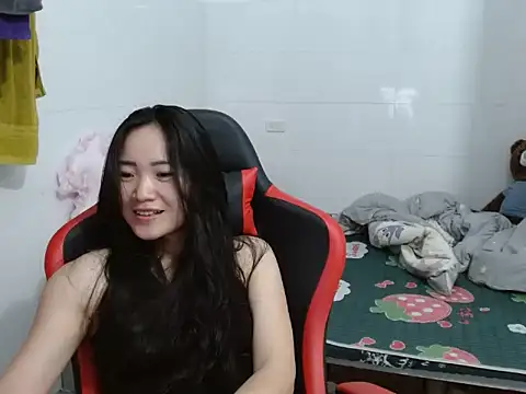 Olivia cute68 online show from 04/17/26, 12:41