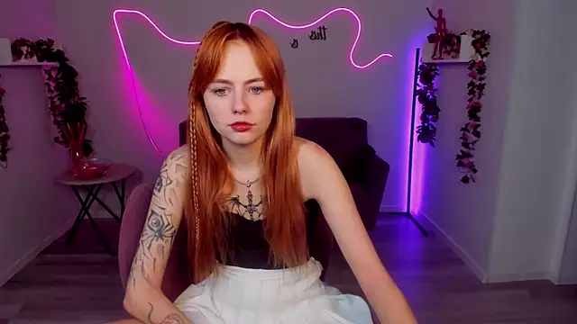 MiaSensitive online show from 04/12/26, 12:41