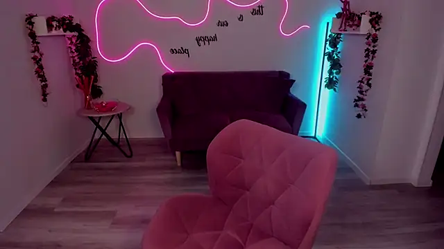 MiaSensitive online show from 04/22/26, 11:50
