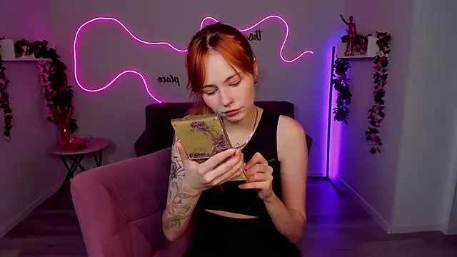 MiaSensitive online show from 04/13/26, 11:36