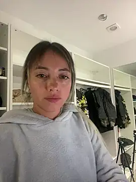 Sexyandtiny online show from 04/01/26, 10:28