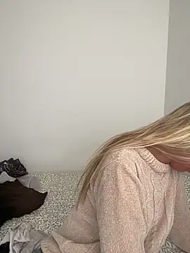 Sexyandtiny online show from 03/22/26, 03:35