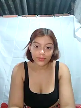 ESTRELLA-HOT- online show from 04/09/26, 12:33