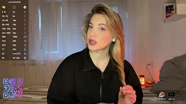 1Kellynaive online show from 04/03/26, 04:02