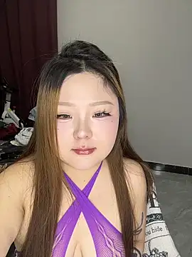 Snapshot of MIJ44445555 chatting on 03/25/26, 12:48 MIJ44445555 online show from 03/25/26, 12:48