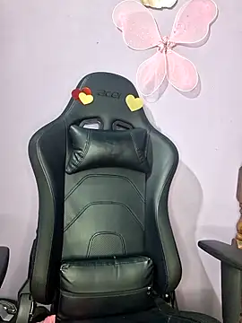 emily fox01 online show from 03/30/26, 01:07