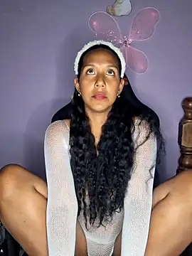 emily fox01 online show from 03/24/26, 04:23