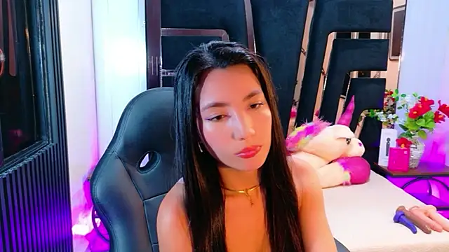 MiaLovelyn online show from 03/24/26, 08:20