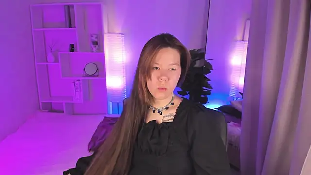 Vanessa ama online show from 04/05/26, 01:56