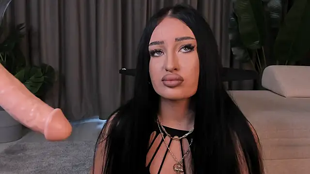 Snapshot of EmeraldKat chatting on 03/30/26, 02:40 EmeraldKat online show from 03/30/26, 02:40