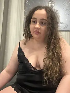 Snapshot of CurlyMaddie chatting on 04/09/26, 06:58 CurlyMaddie online show from 04/09/26, 06:58