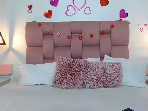 Keilafoxx18 online show from 04/09/26, 02:34