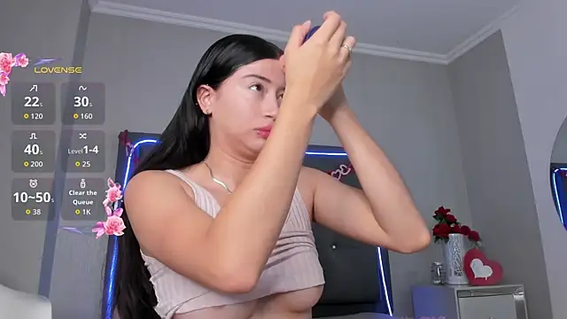 mia gomez7 online show from 04/22/26, 01:07