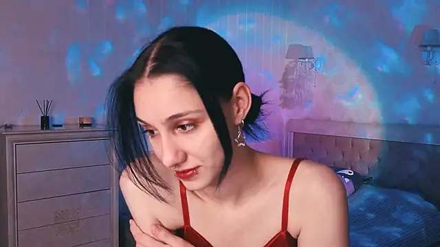 MilaVey online show from 04/10/26, 07:10