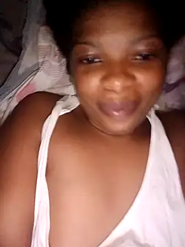 Snapshot of Smalltitiesxxx chatting on 04/11/26, 04:31 Smalltitiesxxx online show from 04/11/26, 04:31