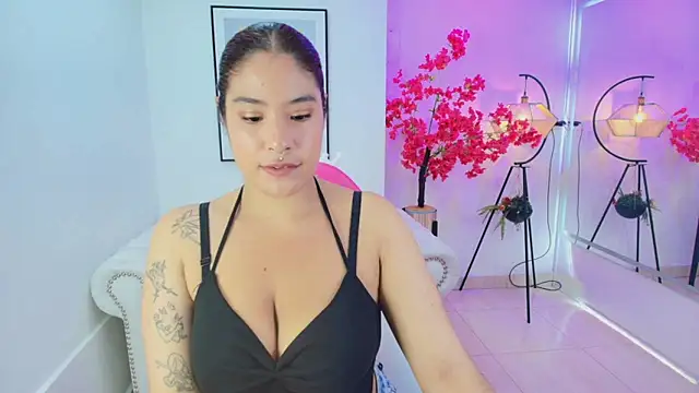 Snapshot of Natalia_cartier chatting on 06/23/26, 03:15 Natalia cartier online show from 06/23/26, 03:15
