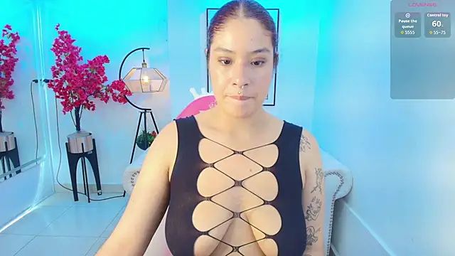 Snapshot of Natalia_cartier chatting on 06/05/26, 06:52 Natalia cartier online show from 06/05/26, 06:52