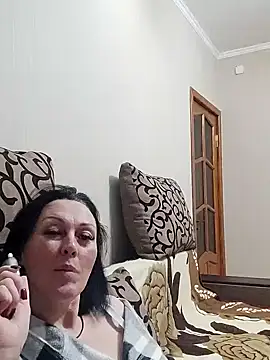 HelgaDennis online show from 03/30/26, 09:27