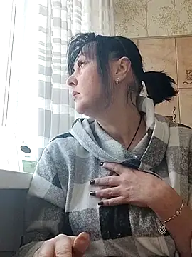 HelgaDennis online show from 03/23/26, 07:52