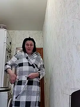 HelgaDennis online show from 04/09/26, 07:14