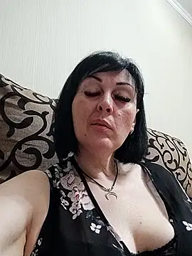 HelgaDennis online show from 05/23/26, 06:18