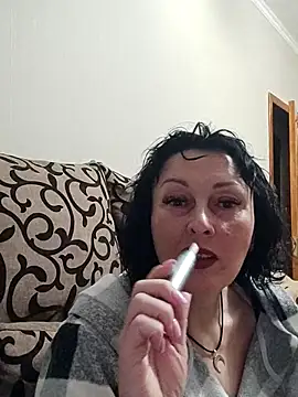 HelgaDennis online show from 04/14/26, 06:24