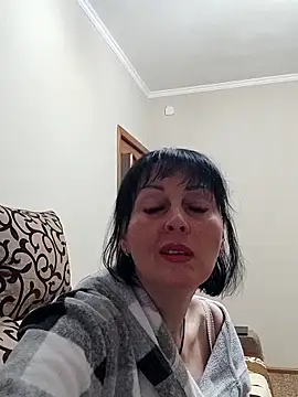 HelgaDennis online show from 04/08/26, 09:16